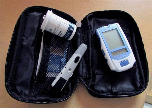 اگر دیابت دارید قبل از رانندگی قند خونتان را چک کنید